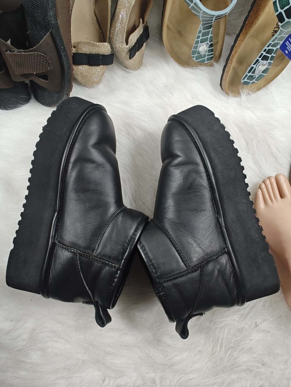 Project Cloud Black Leather Platform Cozy Ankle Boots – Women's Size 9M - Picture 11 of 12